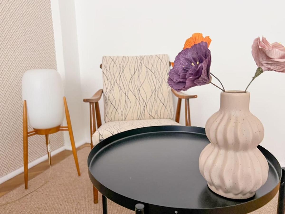 96M2 Of Comfort And Style: 4Bd Apartment In Old Town Bratislava Buitenkant foto