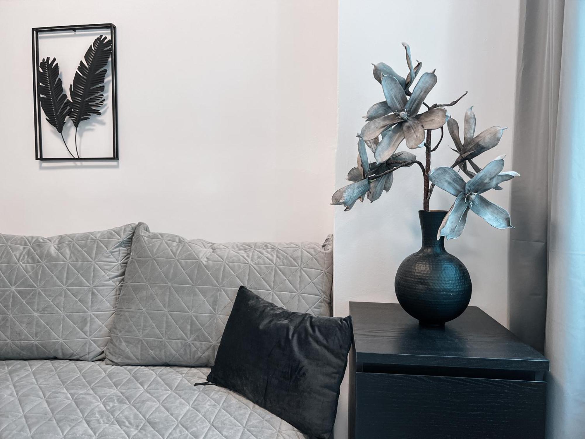 96M2 Of Comfort And Style: 4Bd Apartment In Old Town Bratislava Buitenkant foto