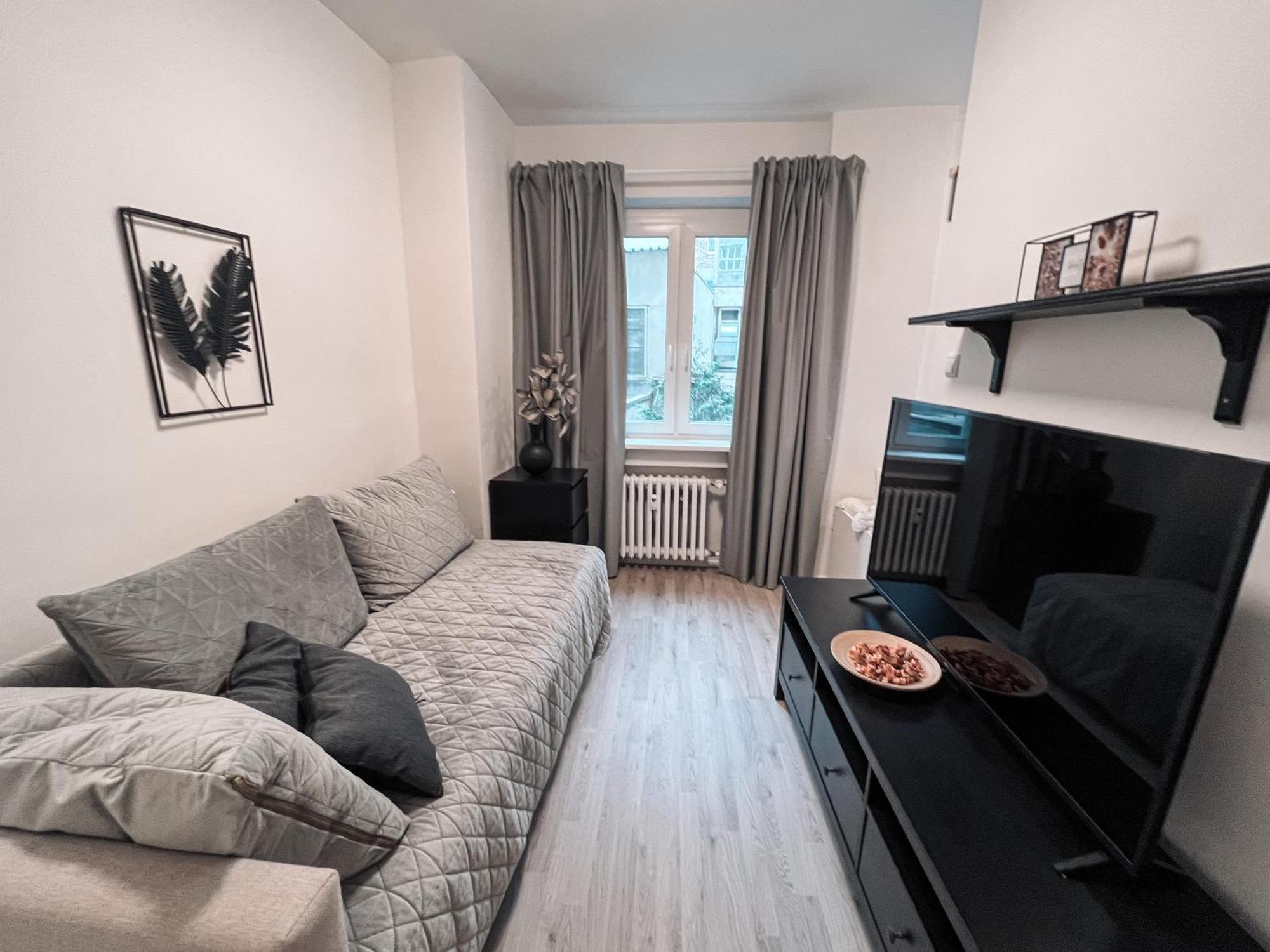 96M2 Of Comfort And Style: 4Bd Apartment In Old Town Bratislava Buitenkant foto